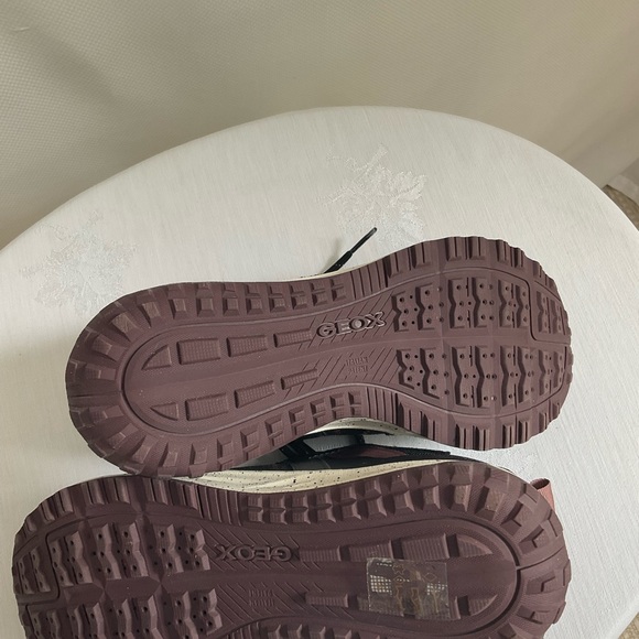 Geox Delray Suede and Mesh Sneaker with Breathable Sole Technology - Picture 7 of 10